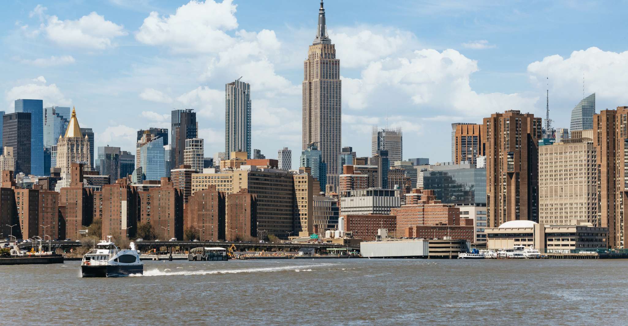 NYC, Circle Line Landmarks Cruise Skip-The-Box-Office - Housity