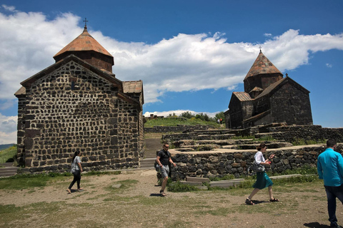 Tbilisi: Armenia Day Trip with Lake Sevan and Yerevan