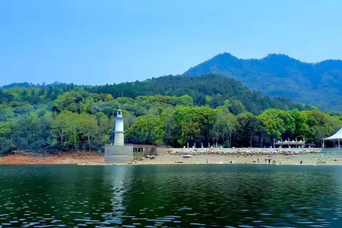 Huangshan: tour in barca sul lago Qiandao con passaggio in hotel