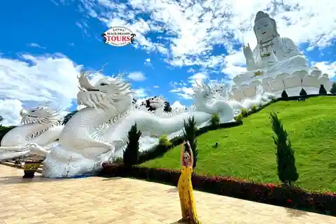 Chiang Rai: Private Half Day Tour – Temples & City Sights