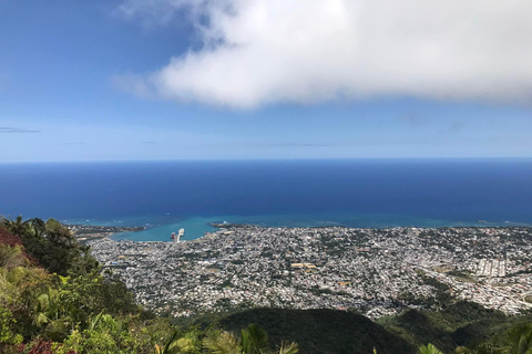 De essentie van Puerto Plata: historische en culturele stadstourPuerto Plata 360: Bezoek het barnsteenmuseum, het centrum van de stad.