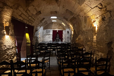 Wines and Tapas with History in Cordoba Wines and Tapas with History in Córdoba