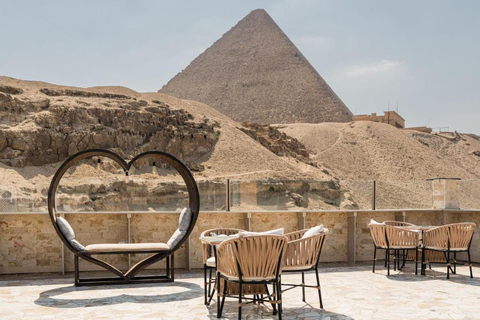 Giza: Private Half-Day Pyramids with Lunch at Villa Khufu