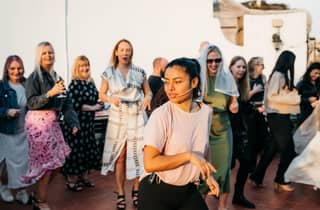 Madrid: Salsa-Kurs auf der Dachterrasse mit unbegrenzt Sangria