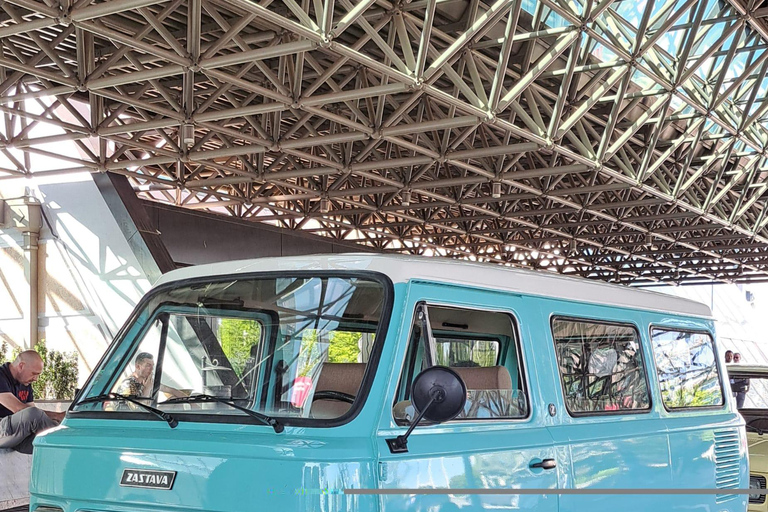 Belgrade : visite de la ville en voiture ancienne