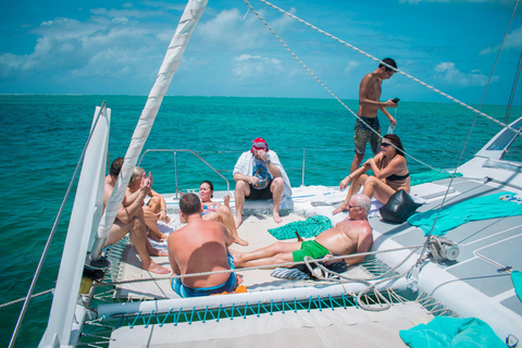 Mauritius:FDag Catamaran naar Ile Aux Cerfs - Lunch & TransferMauritius:FDag Catamaran naar Ile Aux Cerfs - Transfer & Lunch