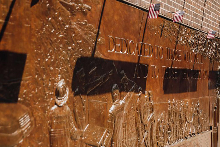 Monumentos y Mercados: Tour de la Libertad, las Finanzas y la Historia de Nueva York