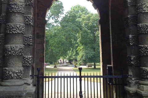 Oxford College Gardens- omvat ruimtes die gesloten zijn voor het publiek