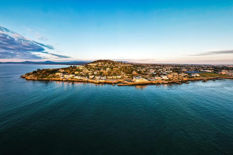 From Dublin: Dalkey Castle & Coastal Walk Guided Tour