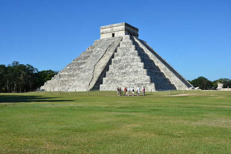 Chichen Itza z prywatnym przewodnikiem i transportemPrywatna wycieczka Chichen Itza z Cancun