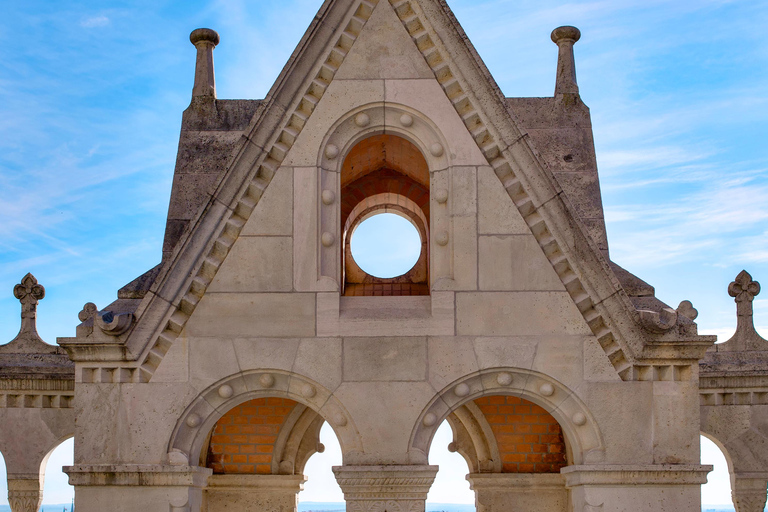 Budapest: Private Fisherman’s Bastion Photoshoot