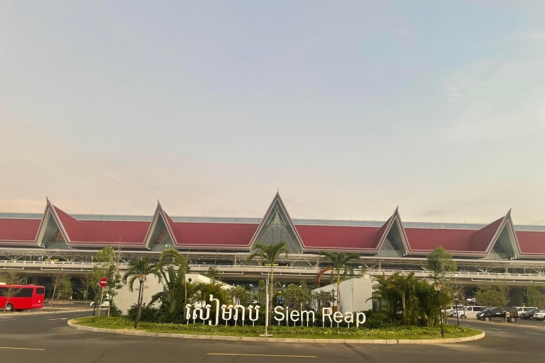 Private Transfer: Siem Reap Airport( SAI) ↔ City( Hotel) Siem Reap Airport( SAI) ↔ City( Hotel) up to 8pax/Group