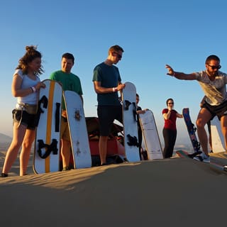 Lima: tour di 2 giorni a Paracas, Pisco Vineyards e Huacachina