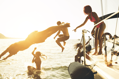 La Paz: Deluxe Yacht Adventure with Paddleboarding