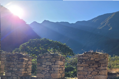 Cusco: Machu Picchu 1-Day Inca Trail with Train