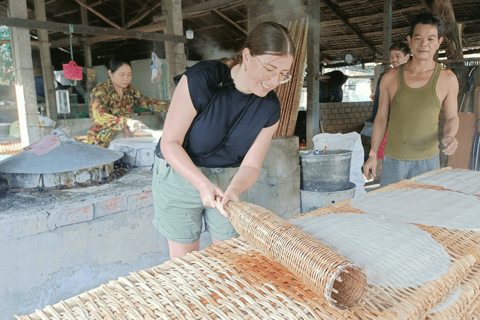 Från Ho Chi Minh: Flytande marknad och naturreservat hela dagenHo Chi Minh: Smågruppsdag med flytande marknad och naturreservat