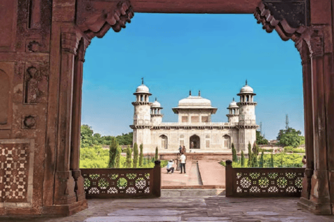 From Delhi: Agra Day Trip by Train with Taj Mahal & Lunch 1st Class Train with Car, Guide, Entry Ticket & 5 Star Lunch
