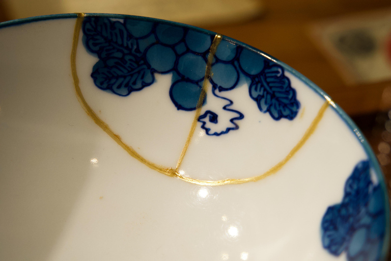 Osaka: Kintsugi Workshop, skönhet i trasigheten