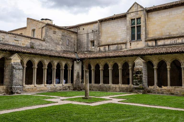 Da Bordeaux: gita di mezza giornata a Saint-Emilion con Eglise MonolitheGita di mezza giornata a Saint-Emilion con Eglise Monolithe