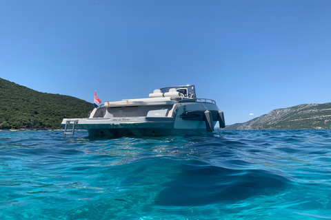 Luxury Private Sunset Cruise with Champagne & Canapés