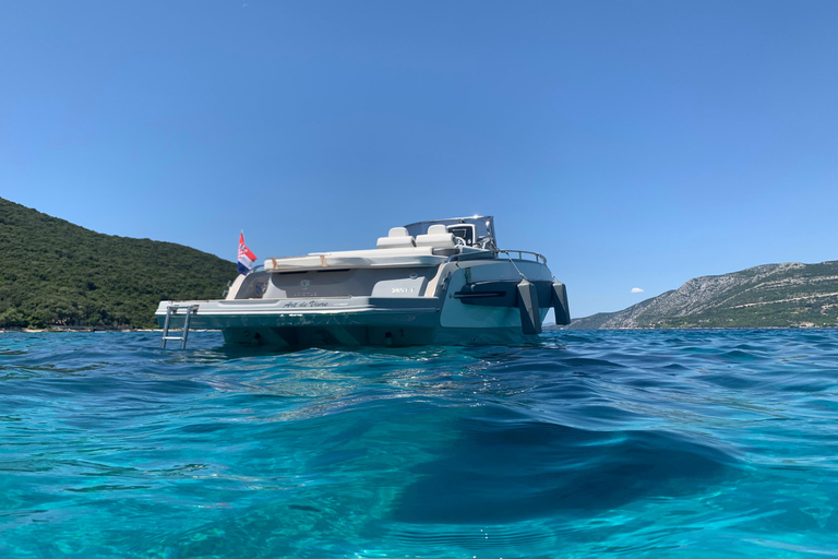 Luxury Private Sunset Cruise with Champagne & Canapés