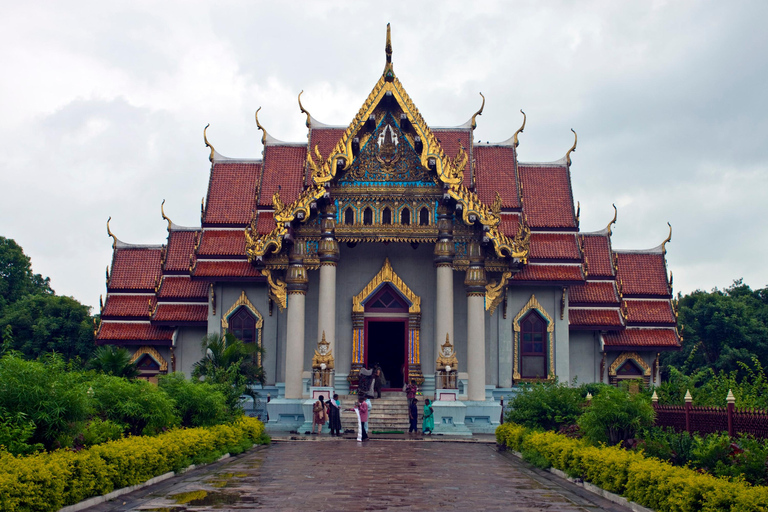 Desde Benarés Bodhgaya Excursión de 2 Días con Alojamiento