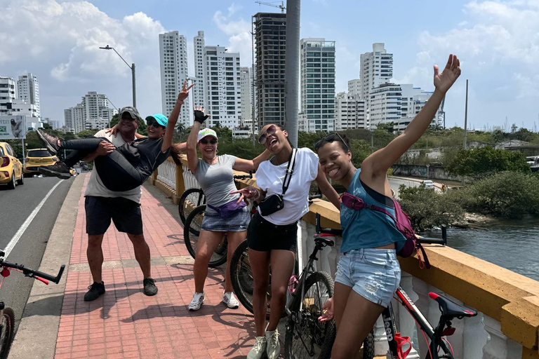 CARTAGENA: BIKE RIDE WITH LUNCH AT BOURDAIN'S FAVORITE SPOT