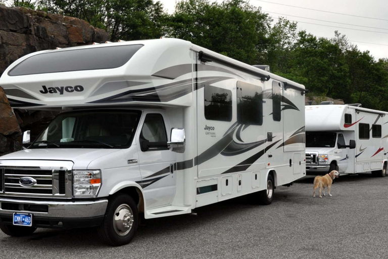 Toronto: Casino Rama VIP RV Tour with Private Driver