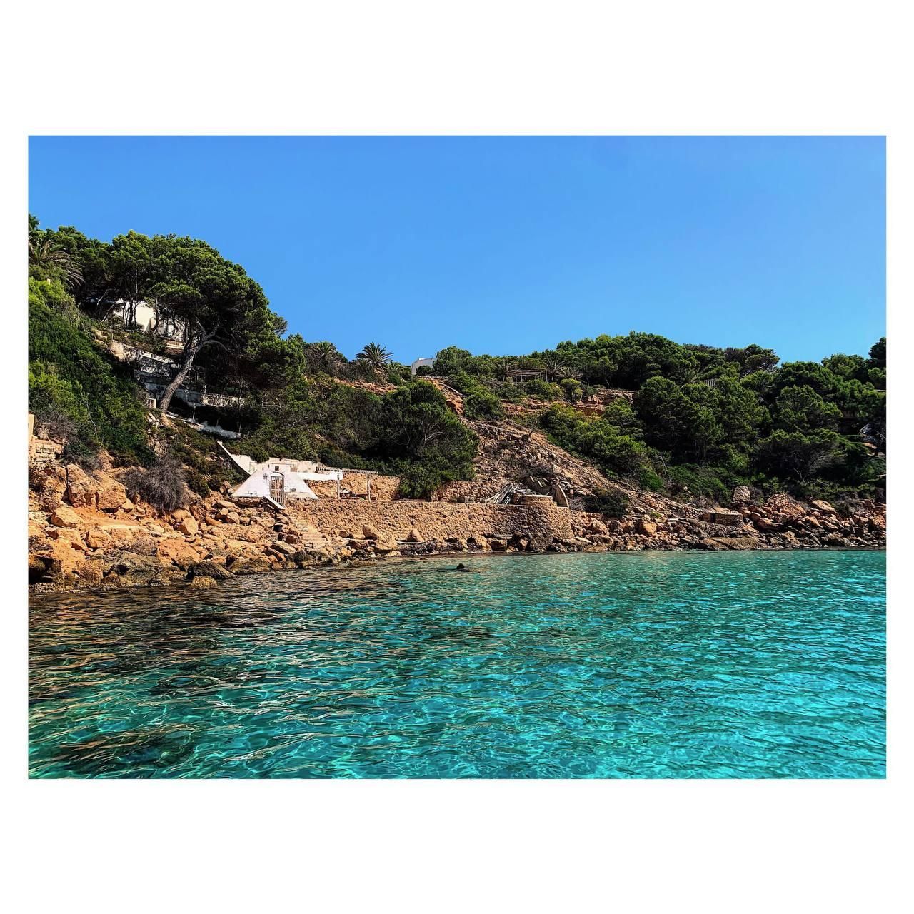Mallorca: 2,5-stündige Bootsfahrt – Meeresabenteuer: Fahren, Schwimmen & Erkunden