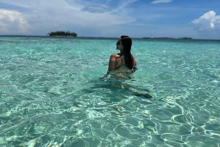 San Blas: tour with snorkeling, lunch and transportation