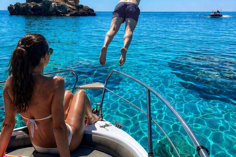 Malta: Blue Lagoon, Comino & Crystal Lagoon Private Tour 2hrs - Private Comino Boat Tour