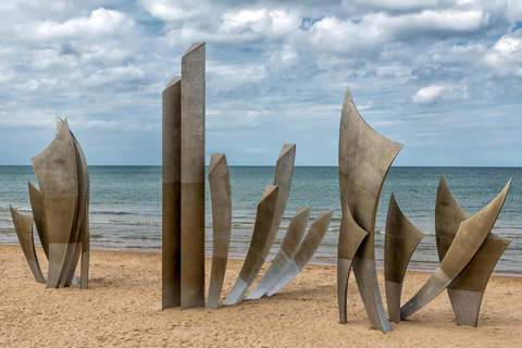 Normandy D-Day Beaches: Small Group Tour from Paris