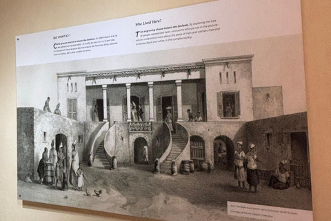 Île de Gorée: In-depth guided tour with access to little-known places