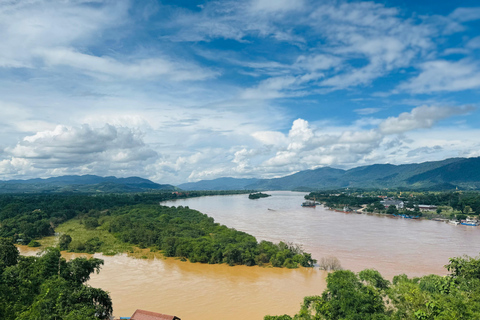 Chiang Rai: Explore All 7 Major Sites & Free Buffet Lunch Chiang Rai: Wonderful Temples & 7 Major Sites | Buffet Lunch