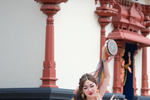 Singapore: Nanyang, Niangya, Indian, & Hanfu Outfit Rental