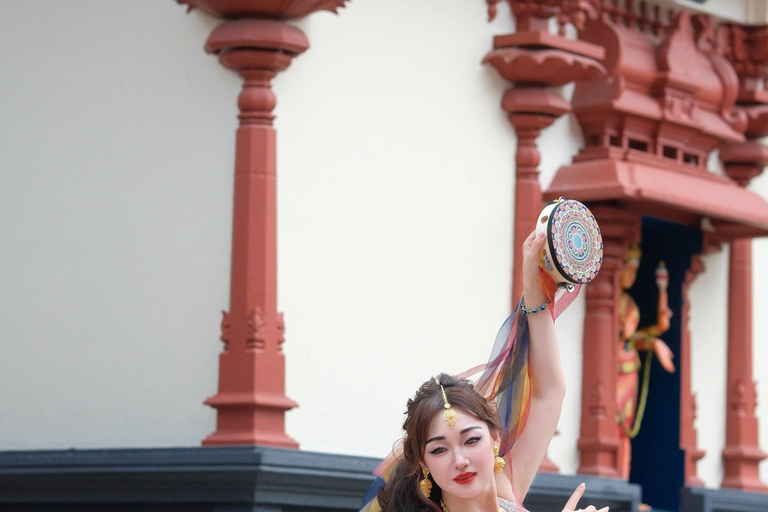 Singapore: Nanyang, Niangya, Indian, & Hanfu Outfit Rental