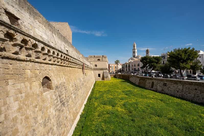 Bari: Ticket für die normannisch-staufische Burg