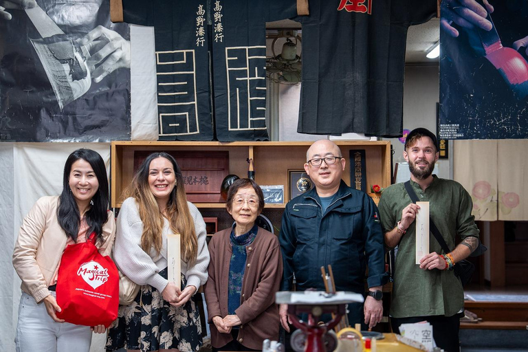 Kanazawa: Samurai and Geisha Culture Walking Tour with Lunch