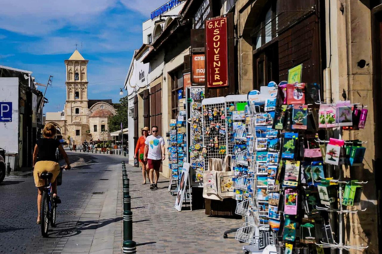 Limassol: Divided Nicosia and Larnaca Tour