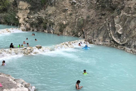 Depuis Mexico : Excursion d'une journée aux Grutas de Tolantongo avec transfert