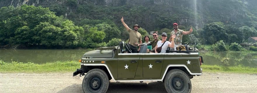 Ninh Binh : Jeep militaire privée à Trang An, grotte de Mua et Bich Dong