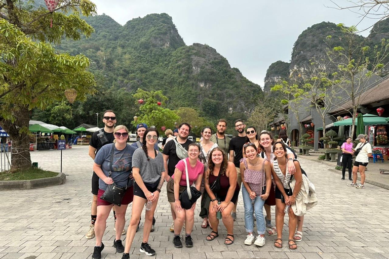 吉婆岛：宁平、长安、木洞和拜订寺 2 日游猫巴岛：宁平、长安、木阿洞和拜订寺 2 日游