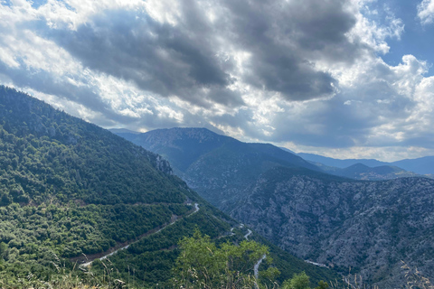 La Cresta de Parnon: caminos antiguos, naturaleza y pueblos locales