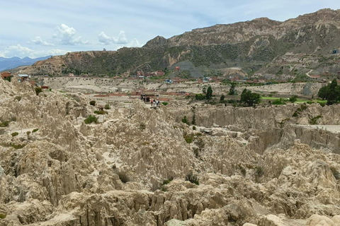 Discover La Paz: Panoramic Bus Tour, Cable Car & Moon Valley