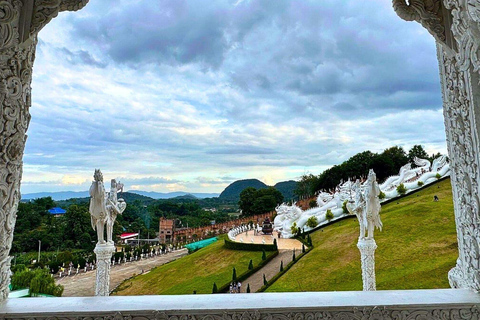 Chiang Mai: Weiße, blaue und große Buddha-Tempel in Chiang Rai