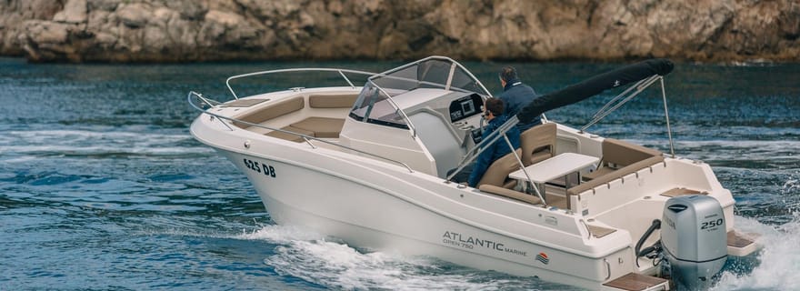 Krk : Louez un bateau Atlantic 750 ouvert
