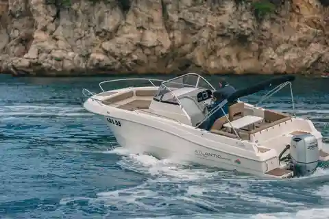 Krk: Wynajem łodzi Atlantic 750 otwarty