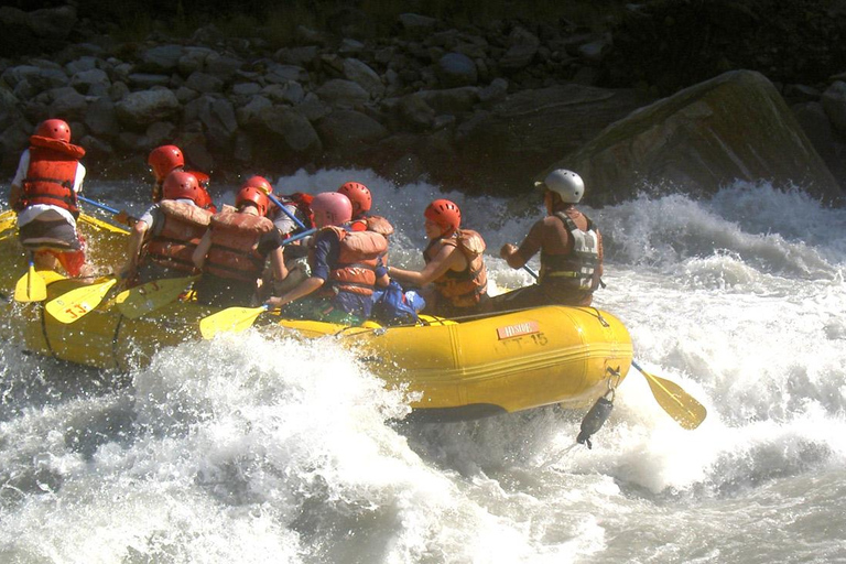 Z Katmandu lub Pokhary: 3-dniowy rafting i safari w Chitwan...