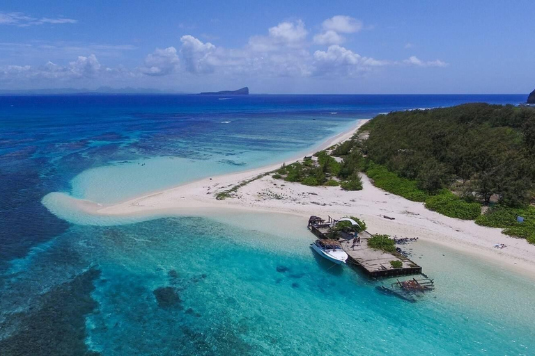 Hors-bord privé vers l&#039;île Gabriel, Coin de Mire et l&#039;île PlateHors-bord privé vers l&#039;île Gabriel, Coin de Mire et Flat Island