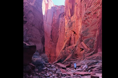 Page: Sand Dune Slot Canyon Hiking Tour